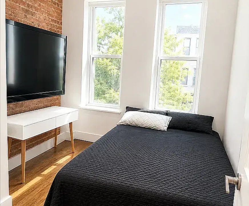 298 Palmetto St #1A
