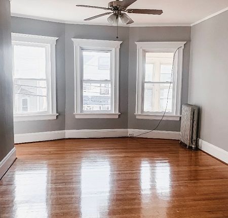 3rd image of 477 Lincoln Pl #2