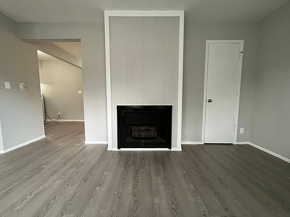 3rd image of 401-433 Donald Dr #8