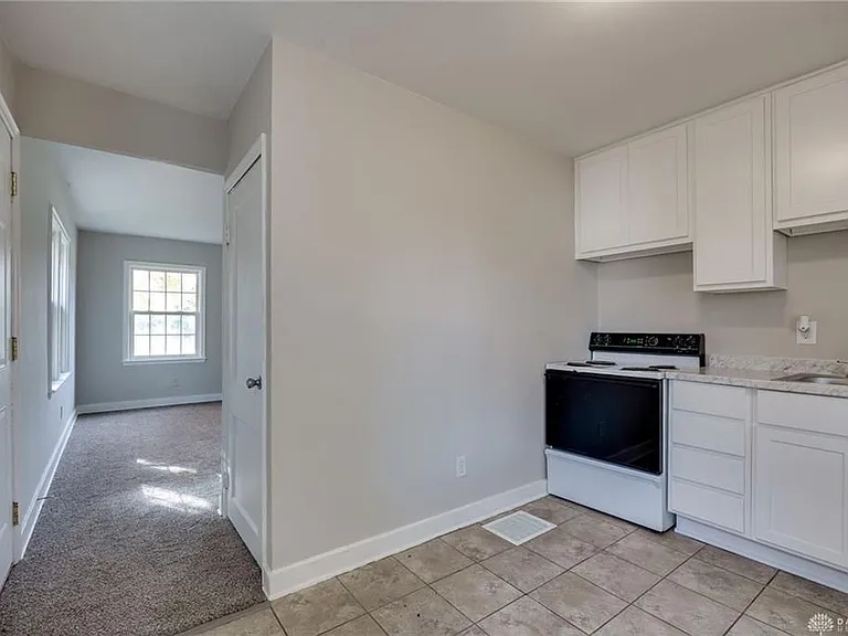 337-339 Wayne Dr #339 — Photo 11
