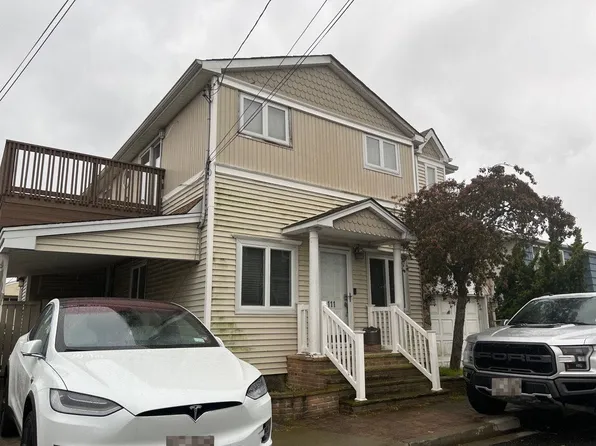 111 Barbara Rd, Bellmore, NY 11710