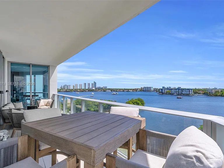 17111 Biscayne Blvd #602 — Photo 15