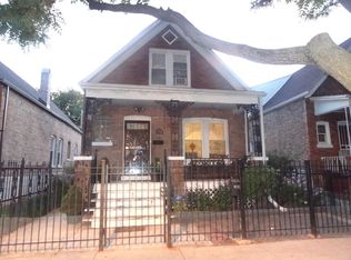 710 N Trumbull Ave, Chicago, IL 60624