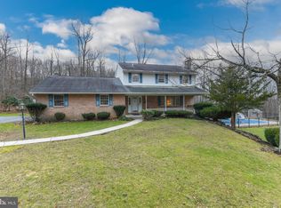 12 Jaindl Rd, Mertztown, PA 19539