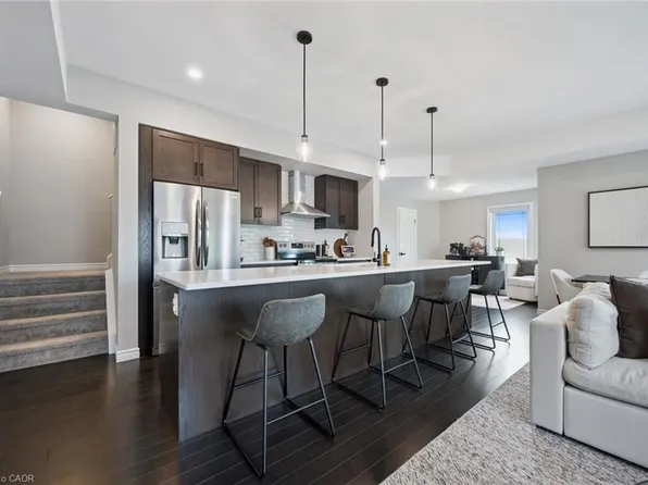 107 Westra Dr #58, Guelph, ON N1K 0A5