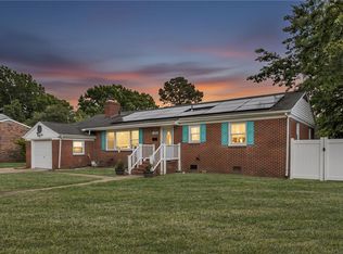 409 Shoreline Dr, Hampton, VA 23669