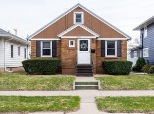 1926 Market St, La Crosse, WI 54601