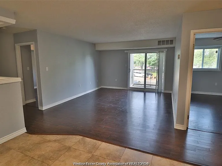 3000 Sandwich St #201 — Photo 4