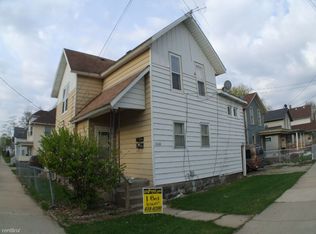 1002 Douglas St NW, Grand Rapids, MI 49504