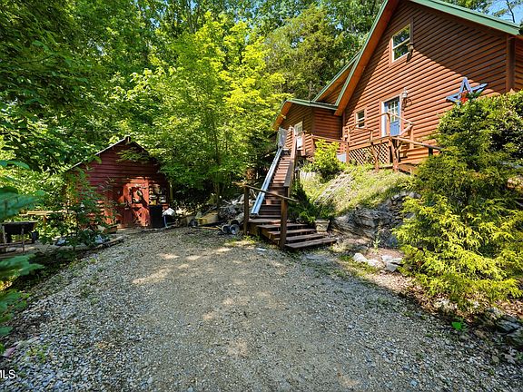 4th image of 186 Raspberry Ridge Rd