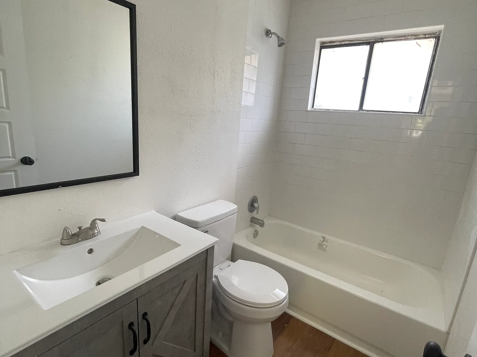 1 bed, 550 sqft, $875 — Photo 3
