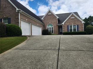 3545 Stoneleigh Run Dr, Buford, GA 30519