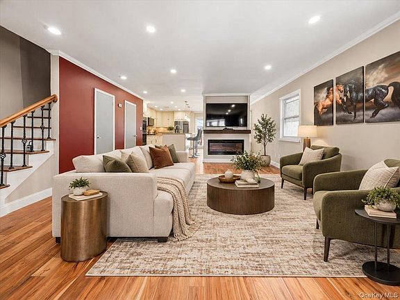5th image of 4048 Seton Avenue