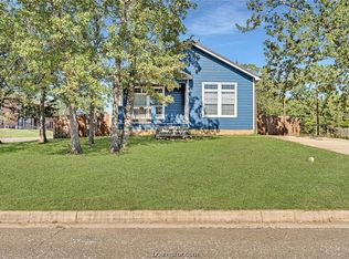 115 Oakbend Ln, Giddings, TX 78942