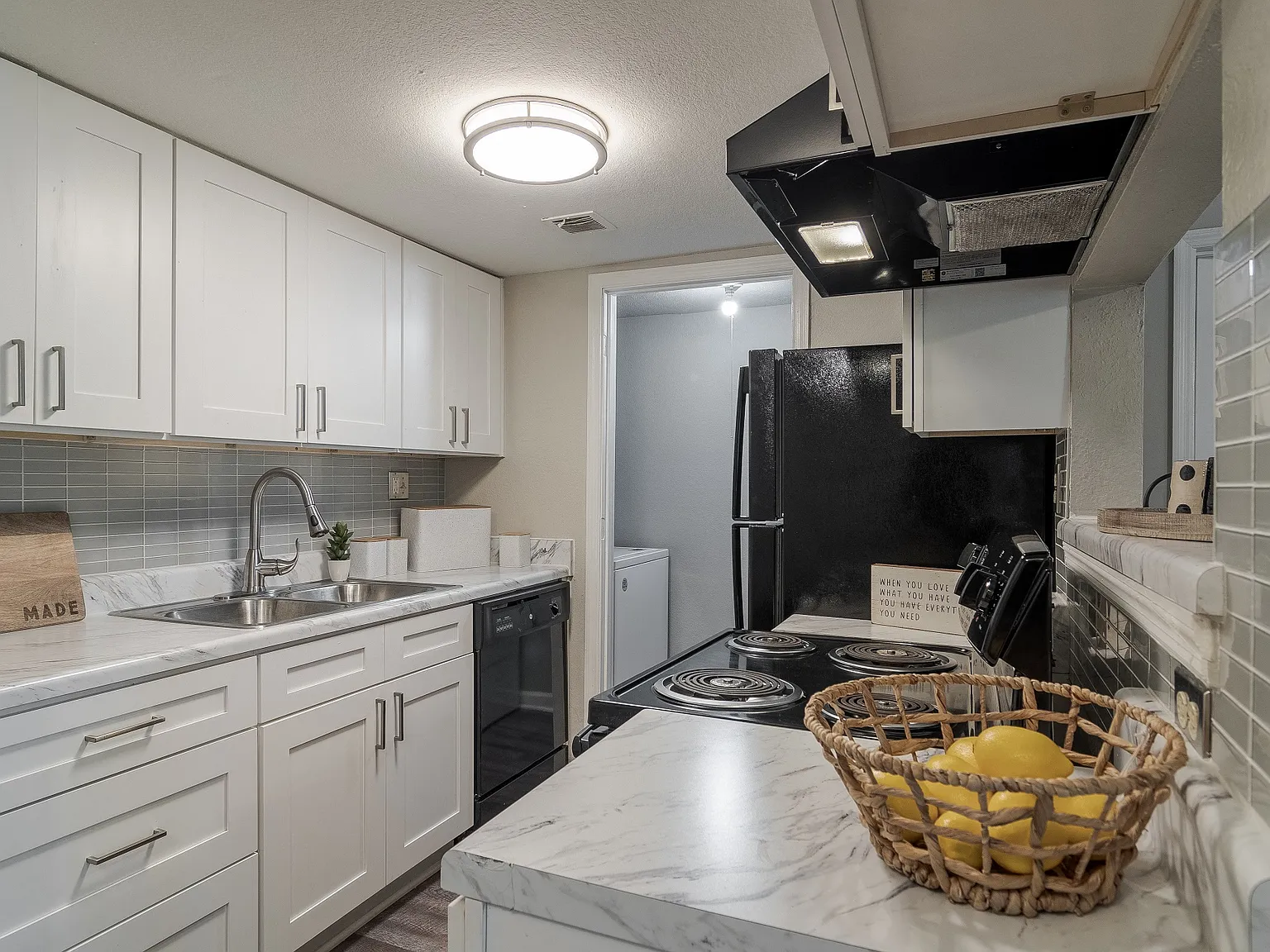 Grove at Stonebrook Apartments and Townhomes — Photo 2