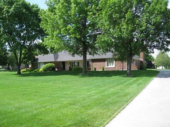 1st image of 1123 Fairway Dr