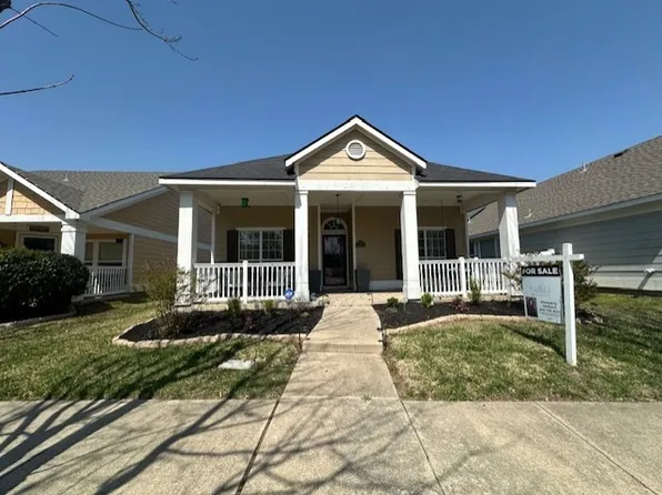 1109 Appalachian Ln, Aubrey, TX 76227