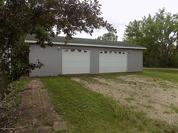 2nd image of 25261 Brandy Lake Blvd