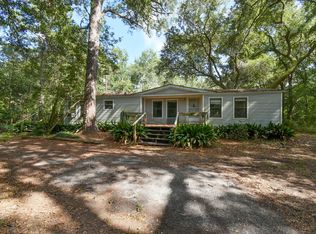 38 Cee Cee Rd, Saint Helena Island, SC 29920