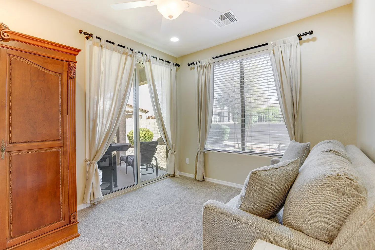 2 bed, 2.0 bath, 1754 sqft, $2,483 — Photo 3