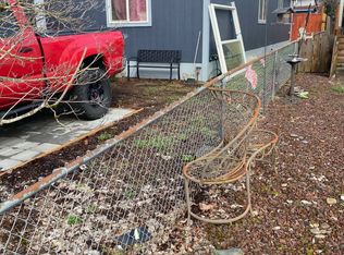 SE Dean Dr, Clackamas, OR