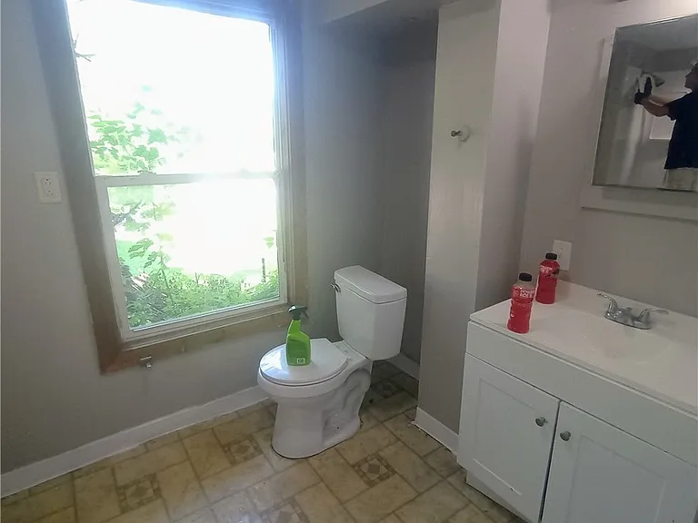 610 Park St — Photo 5