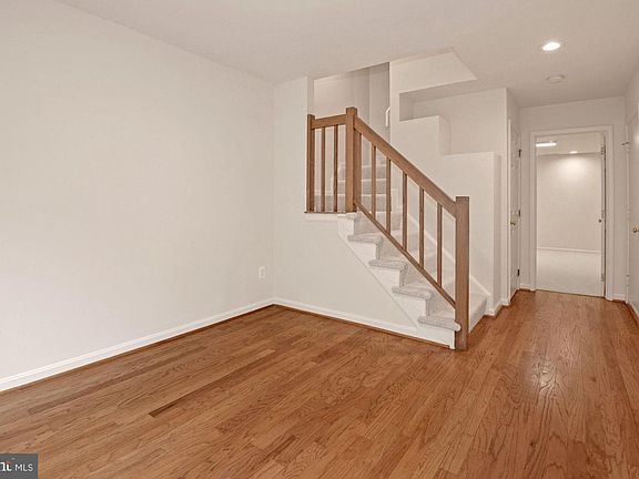 4th image of 9396 Van Arsdale Dr