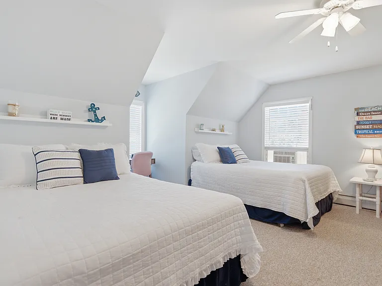 59 Peconic Ave — Photo 13