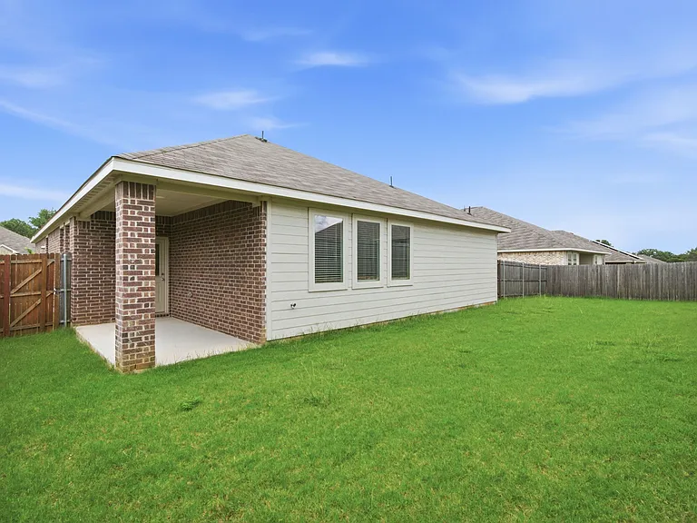 1312 Pistachio Dr — Photo 21
