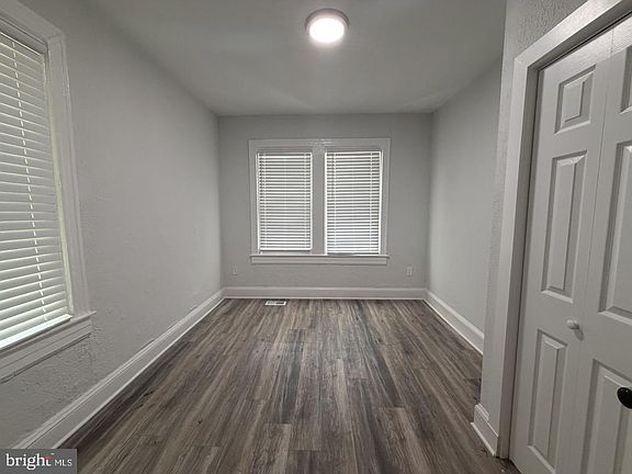 4th image of 5247 Nelson Ave