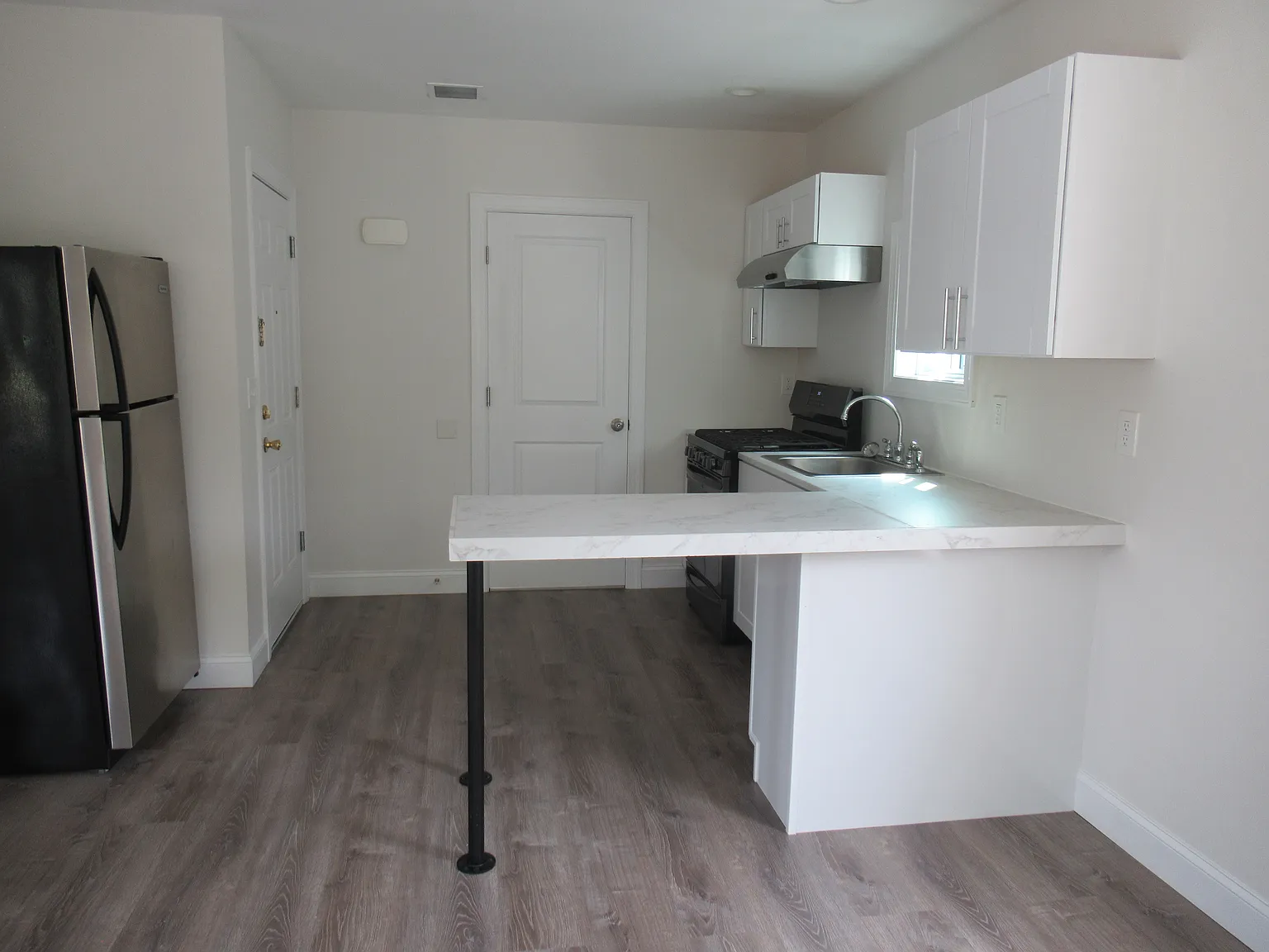 1 bed, $1,750 — Photo 3