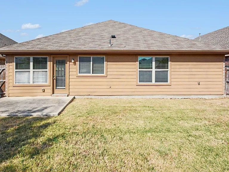 1412 Villa Paloma Blvd — Photo 30