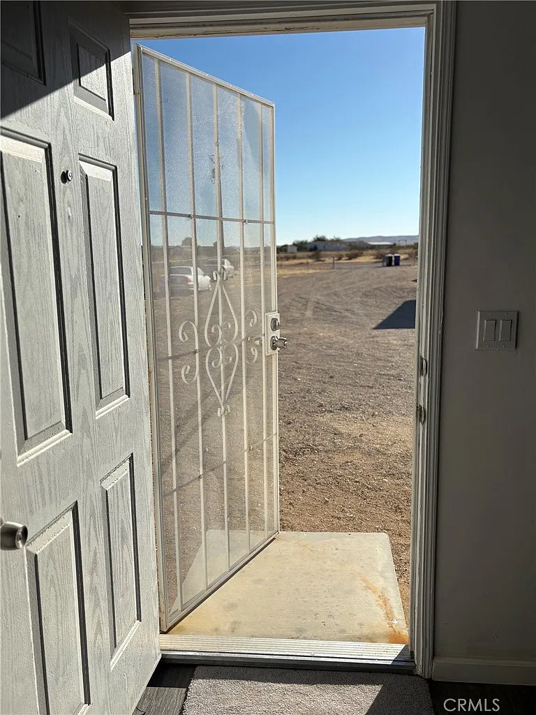 3 bed, 1100 sqft, $1,650 — Photo 3