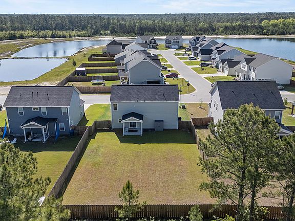2nd image of 566 Transom Way