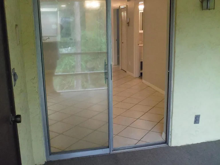 3035 Sir Hamilton Cir — Photo 19