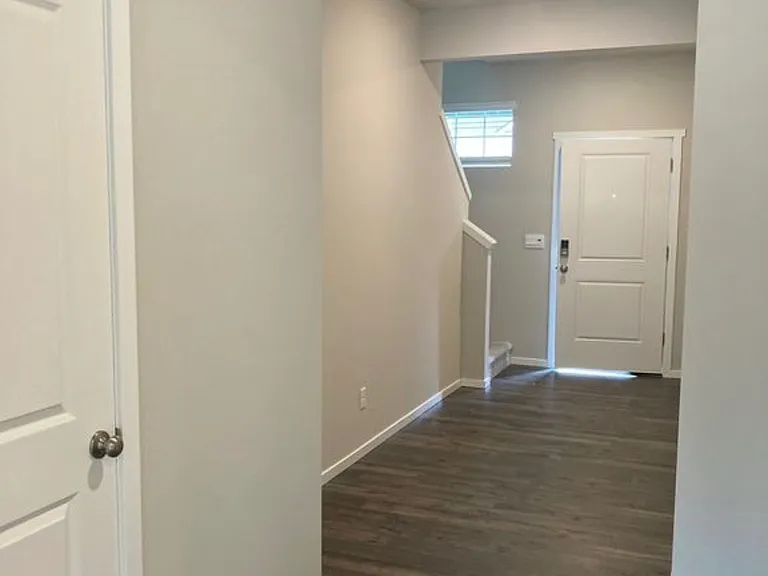 2217 Trailside Dr NE — Photo 17