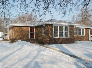 305 Chicago St, Lakefield, MN 56150