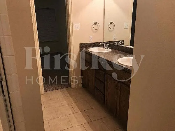1218 Jewell Ln — Photo 43