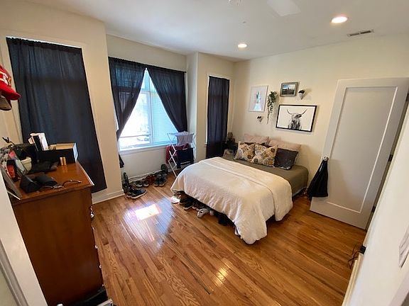 2nd image of 800 N 19th St #3