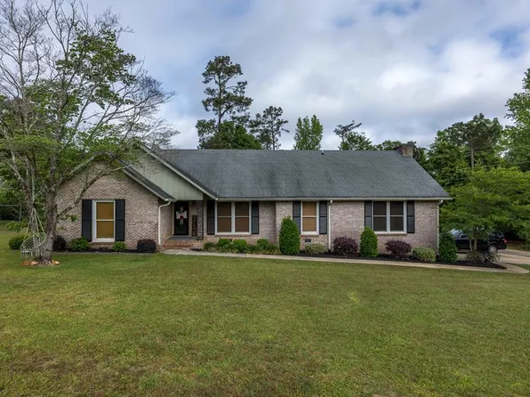 143 Westlake Dr, Cuthbert, GA 39840