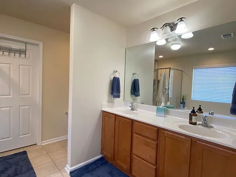 105 Shale Ct — Photo 13