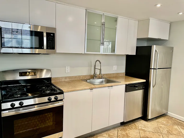 1005 Frankford Ave #2 — Photo 10