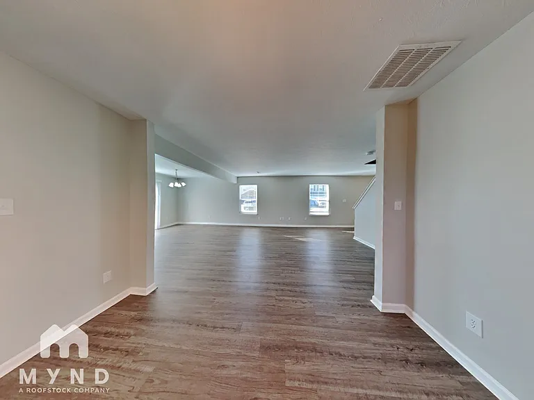 2895 Beethoven Ave — Photo 7