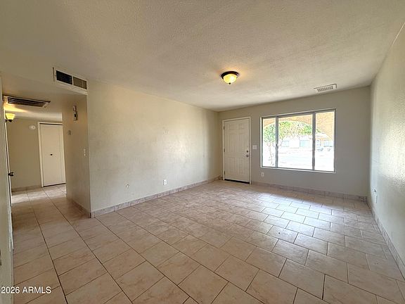 3rd image of 945 W GEMINI Drive