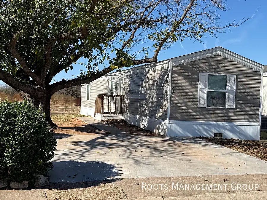 1st image of 92 Becky Dr #92