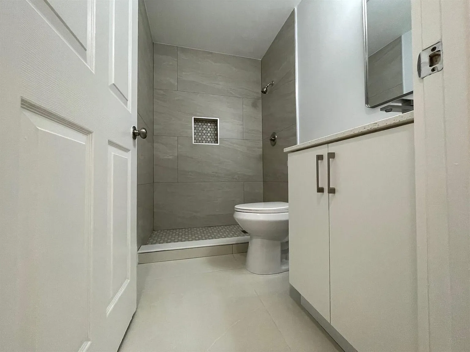 3 bed, 1535 sqft, $4,000 — Photo 3