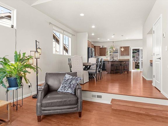 5th image of 5611 S Ravencrest Dr