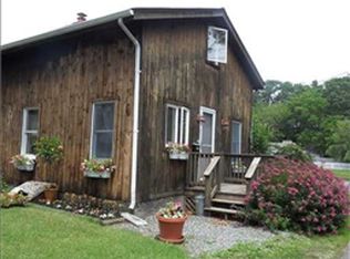 131 Vernon St, Warwick, RI 02889