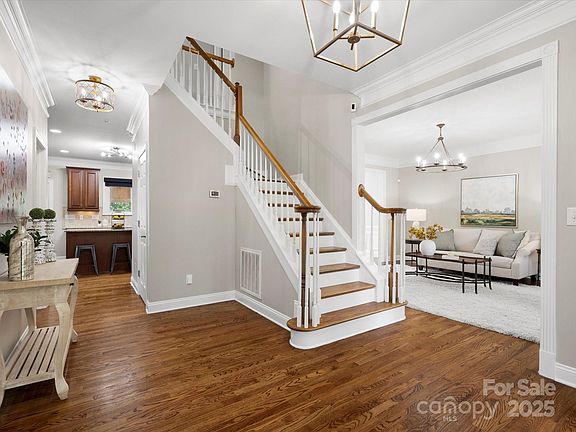 4th image of 3100 Stanway Ct