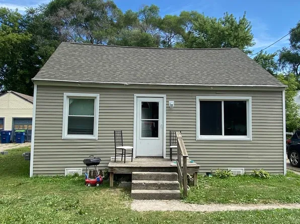 3012 Walters Dr, Saginaw, MI 48601